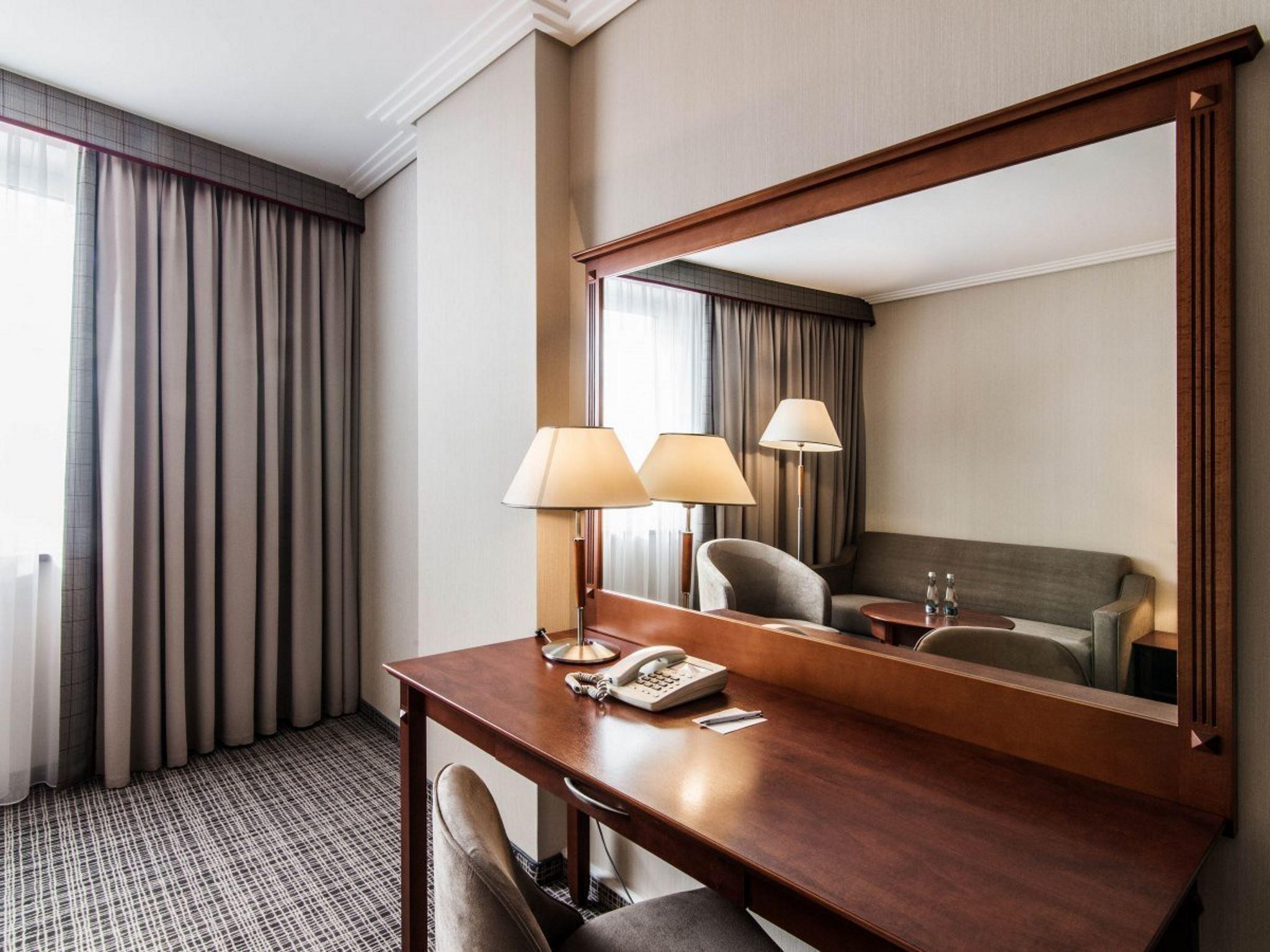 Airport Okecie Hotel