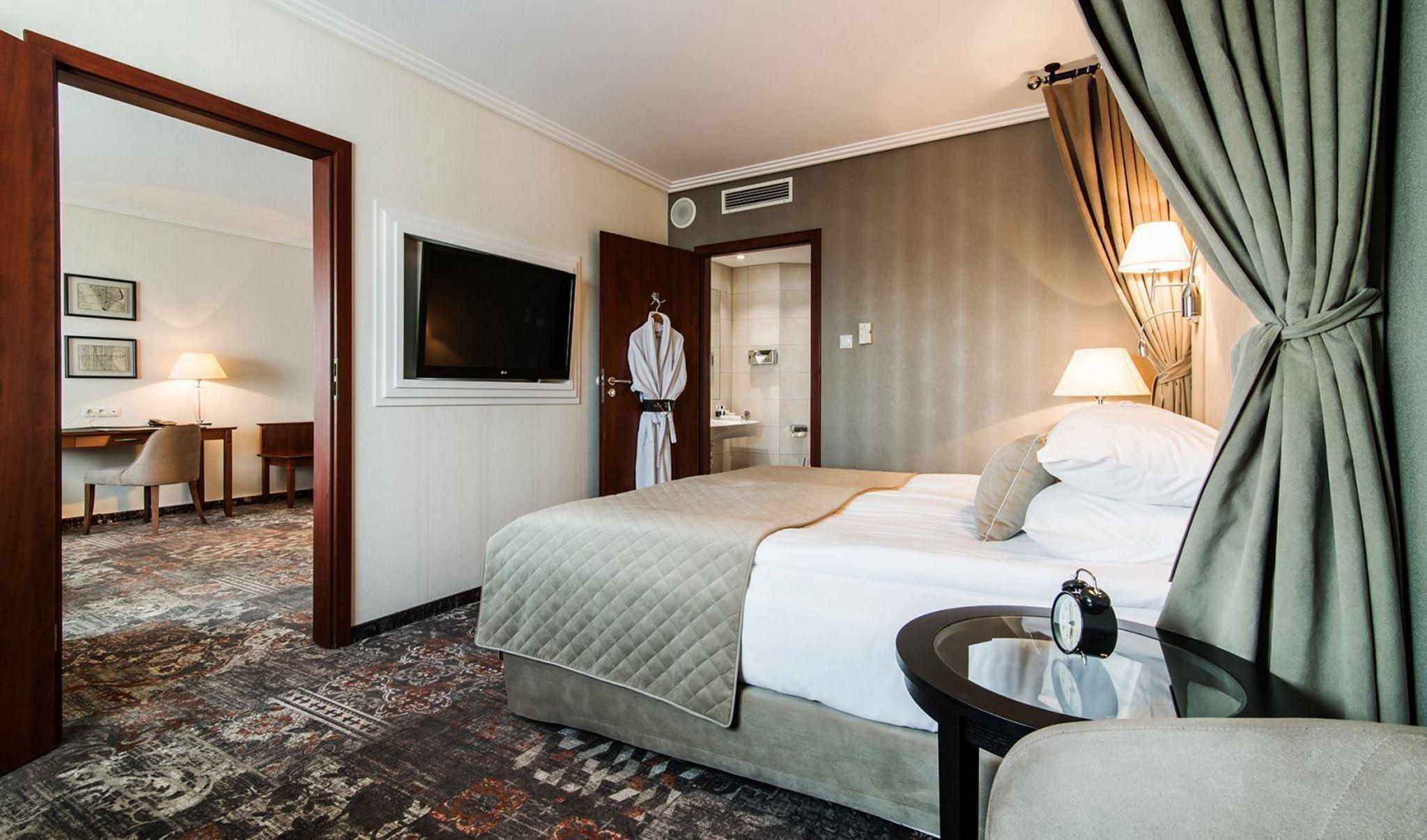 Airport Okęcie 4*